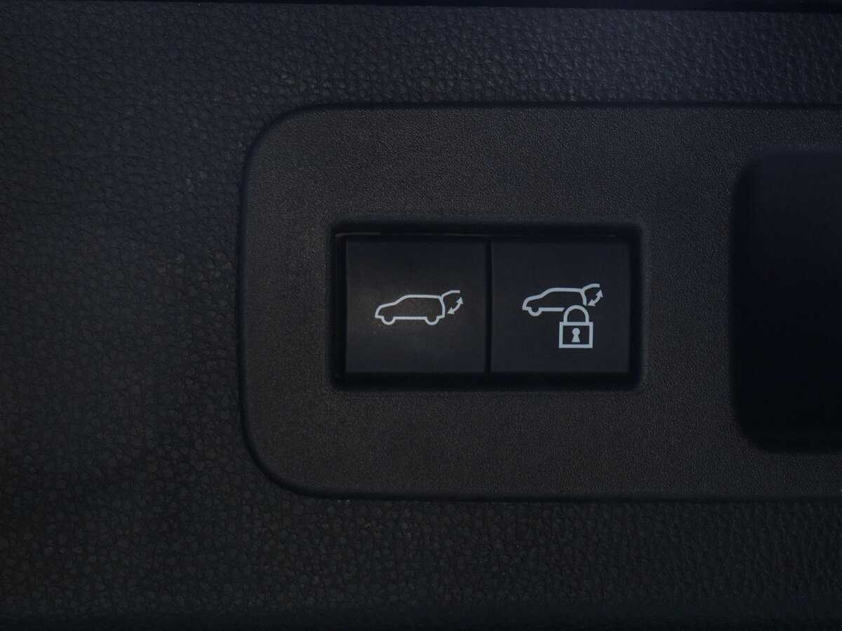 Toyota Land Cruiser с пробегом — 2022 год. Фото: #13