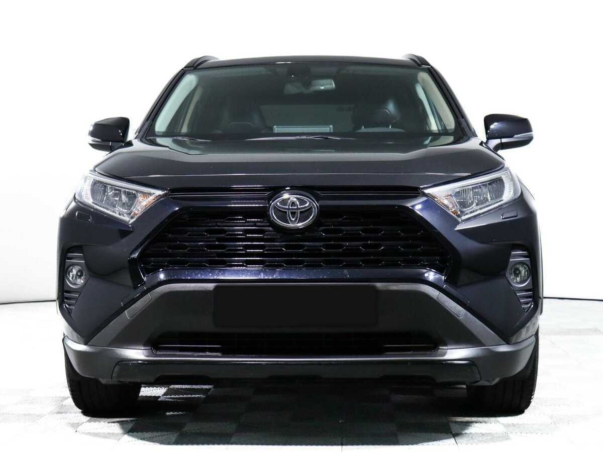 Toyota RAV4 с пробегом — 2021 год. Фото: #1