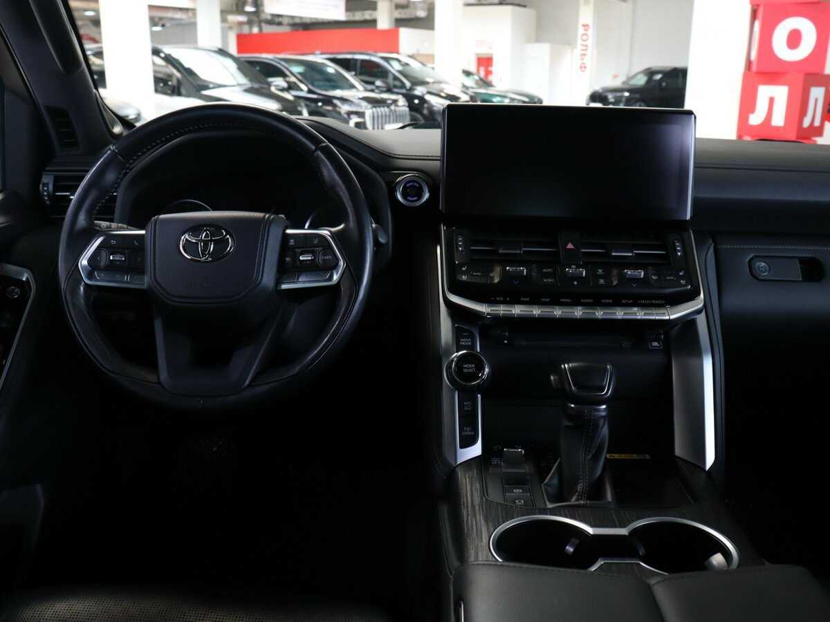 Toyota Land Cruiser с пробегом — 2021 год. Фото: #8