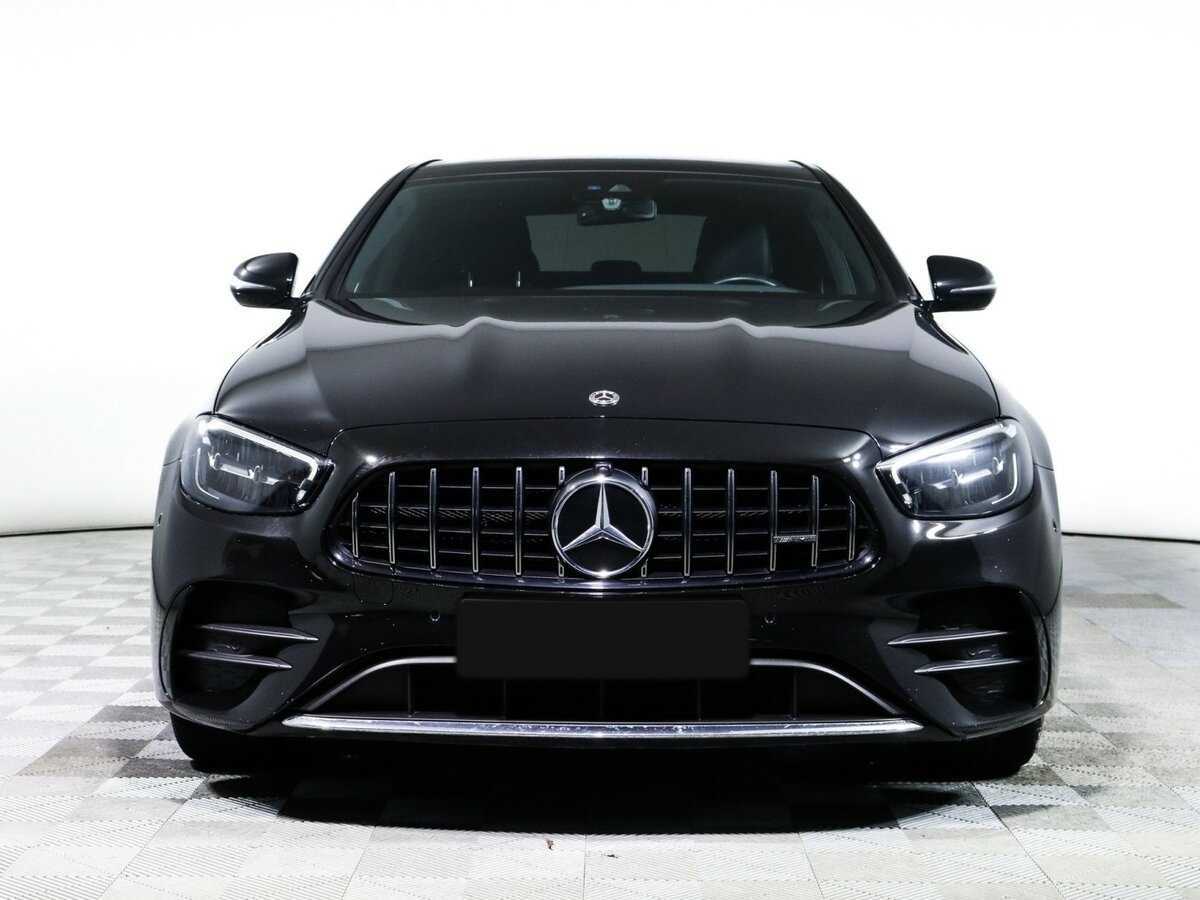 Mercedes-Benz E-Класс с пробегом — 2022 год. Фото: #1