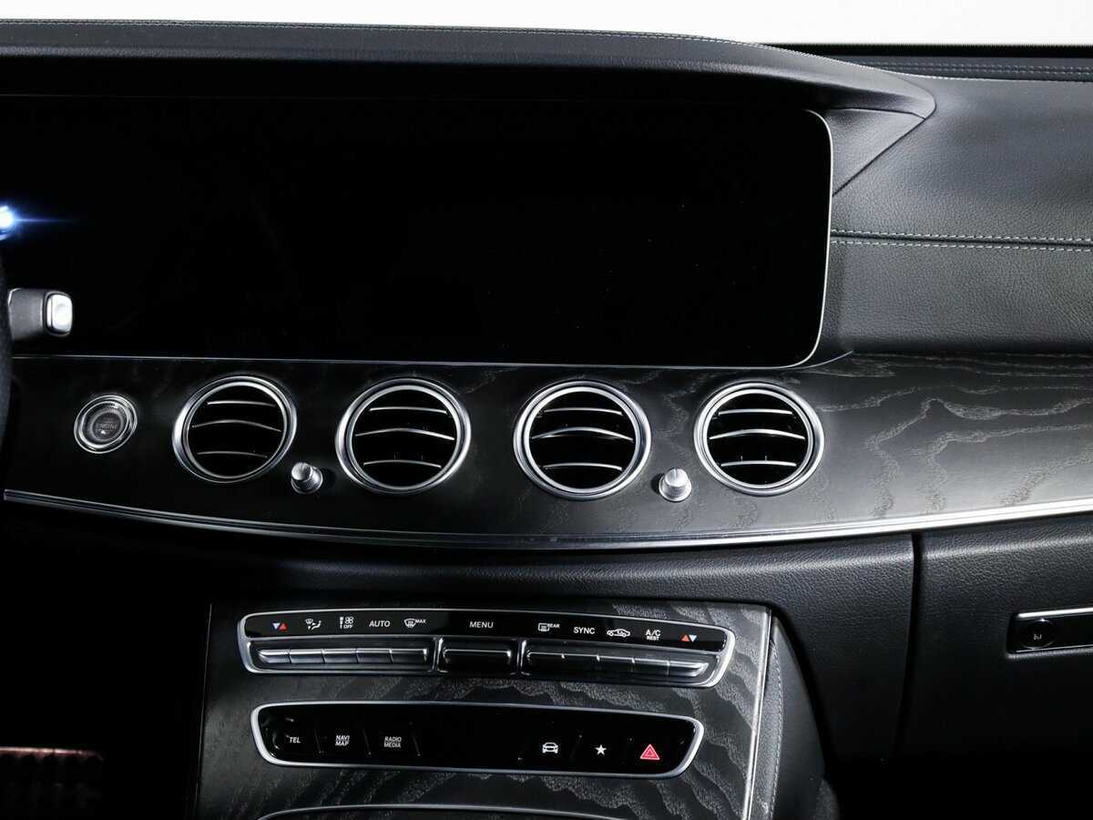 Mercedes-Benz E-Класс с пробегом — 2022 год. Фото: #9