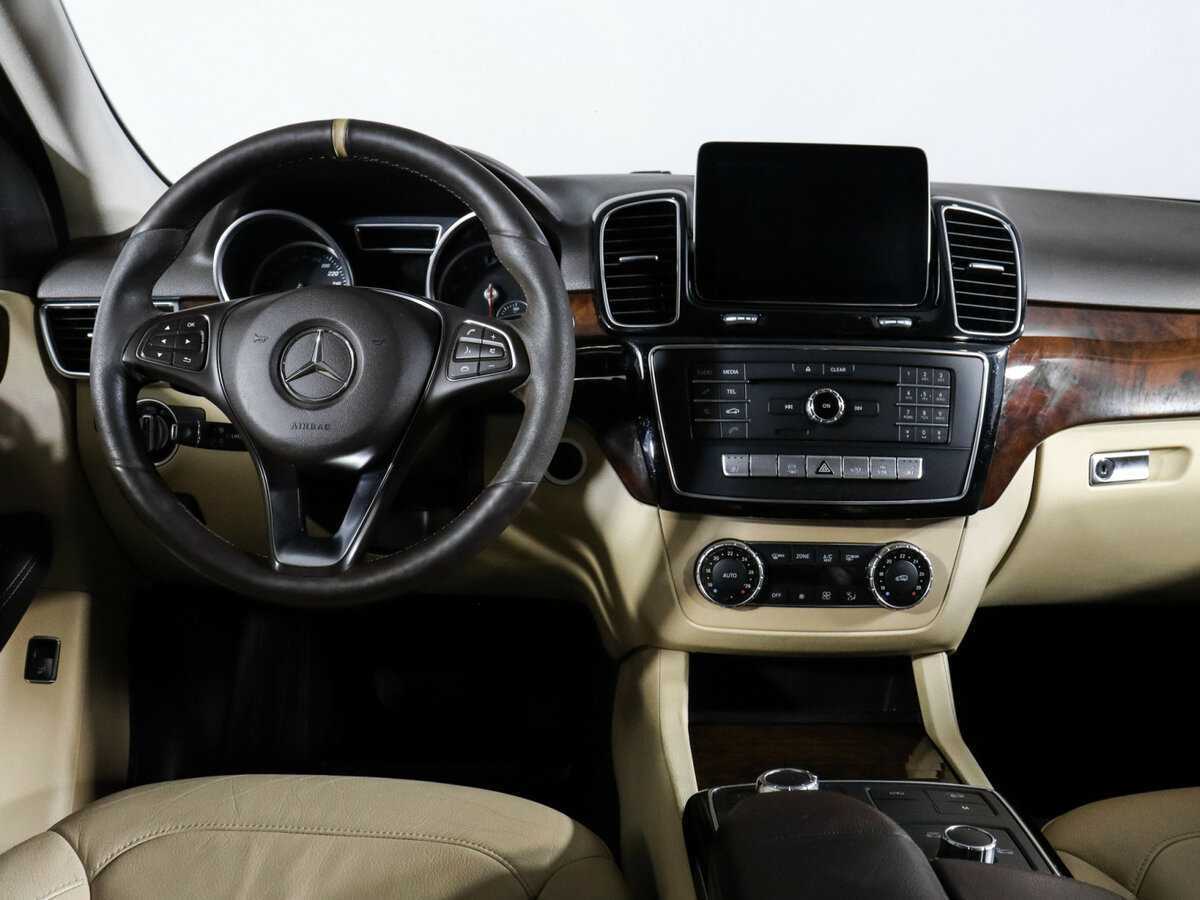 Mercedes-Benz GLE с пробегом — 2016 год. Фото: #10
