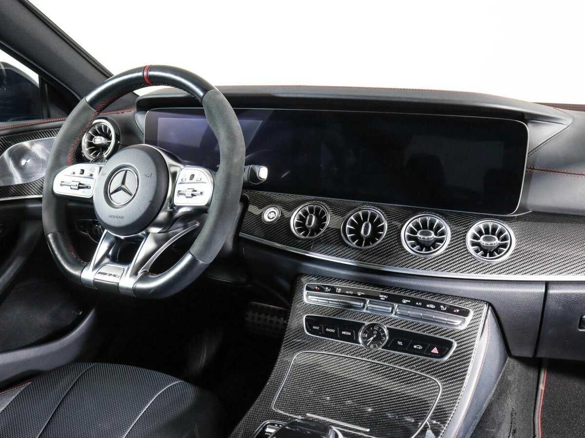 Mercedes-Benz CLS AMG с пробегом — 2018 год. Фото: #9