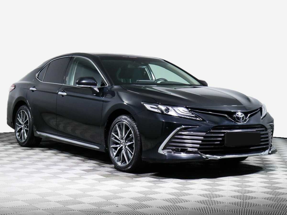 Toyota Camry с пробегом — 2023 год. Фото: #2