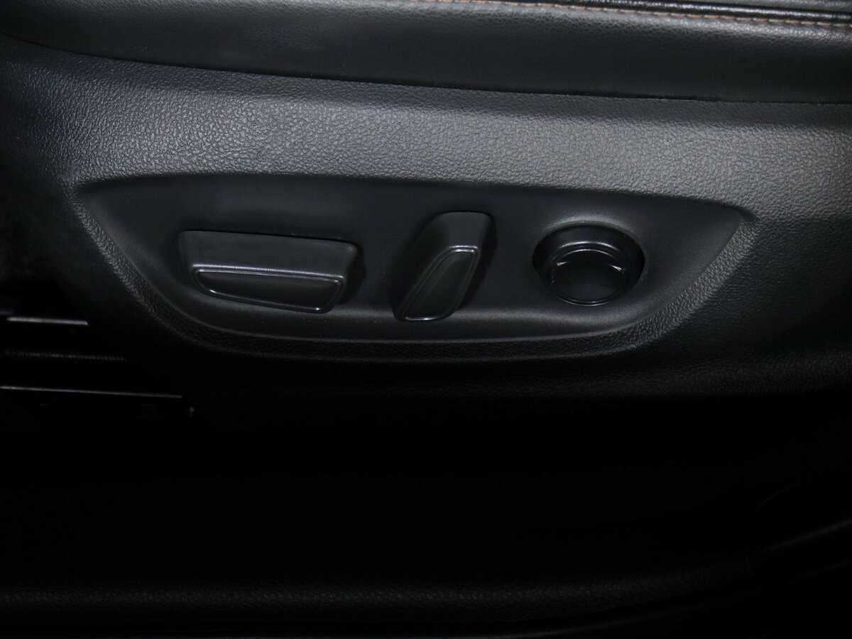 Toyota Camry с пробегом — 2023 год. Фото: #17