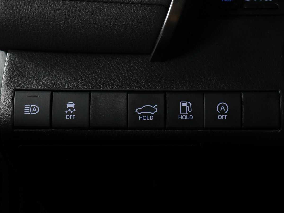 Toyota Camry с пробегом — 2023 год. Фото: #18