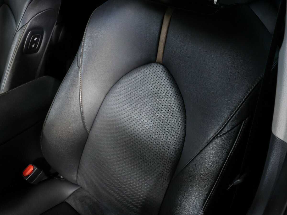 Toyota Camry с пробегом — 2023 год. Фото: #25