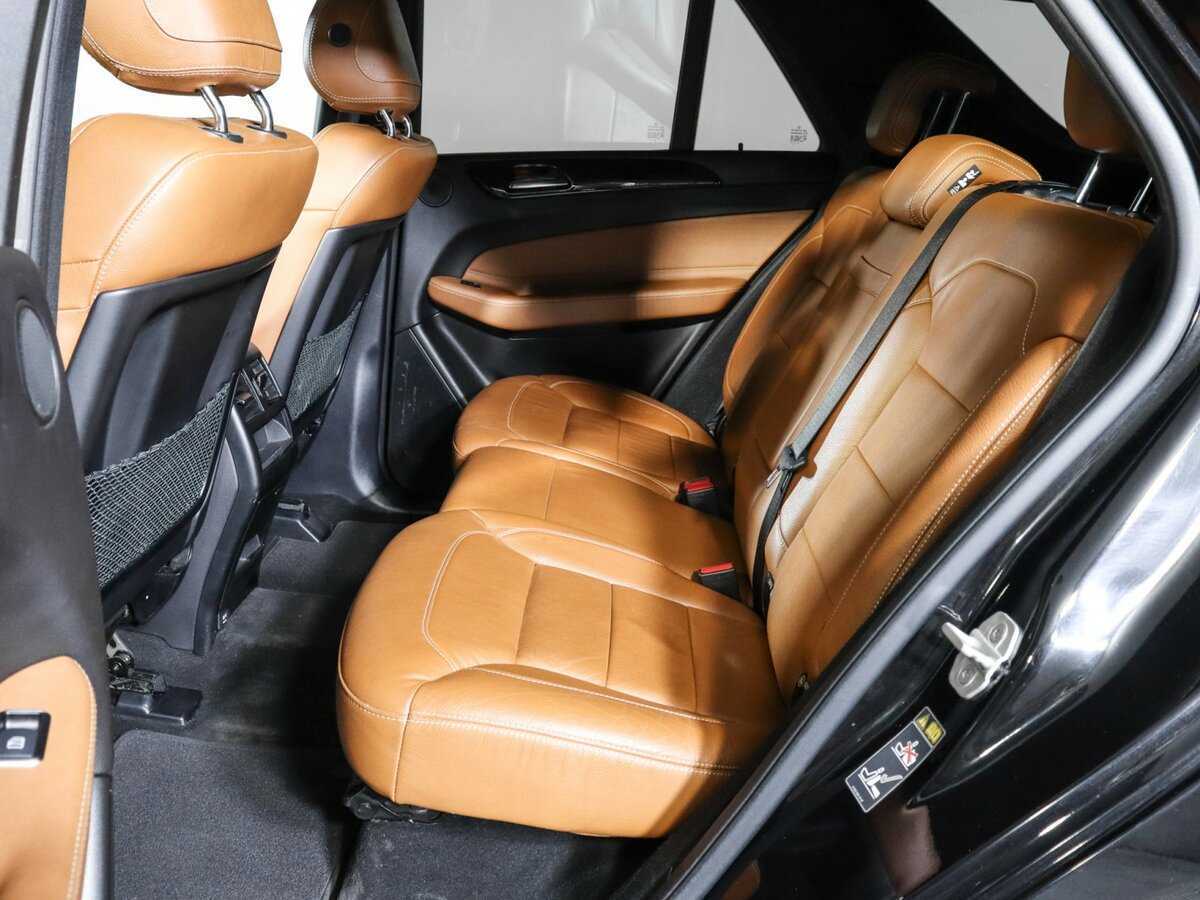 Mercedes-Benz GLE с пробегом — 2015 год. Фото: #7