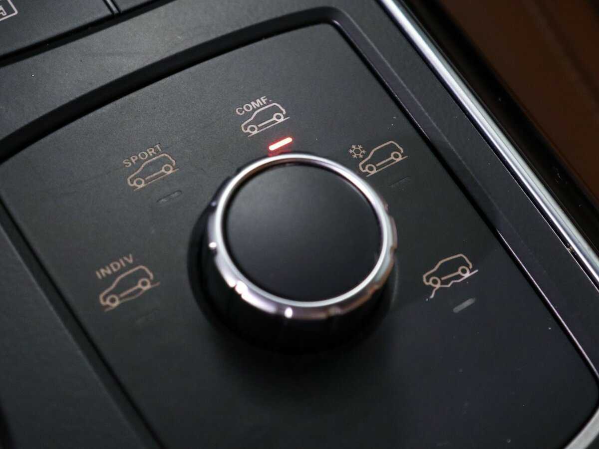 Mercedes-Benz GLE с пробегом — 2015 год. Фото: #16