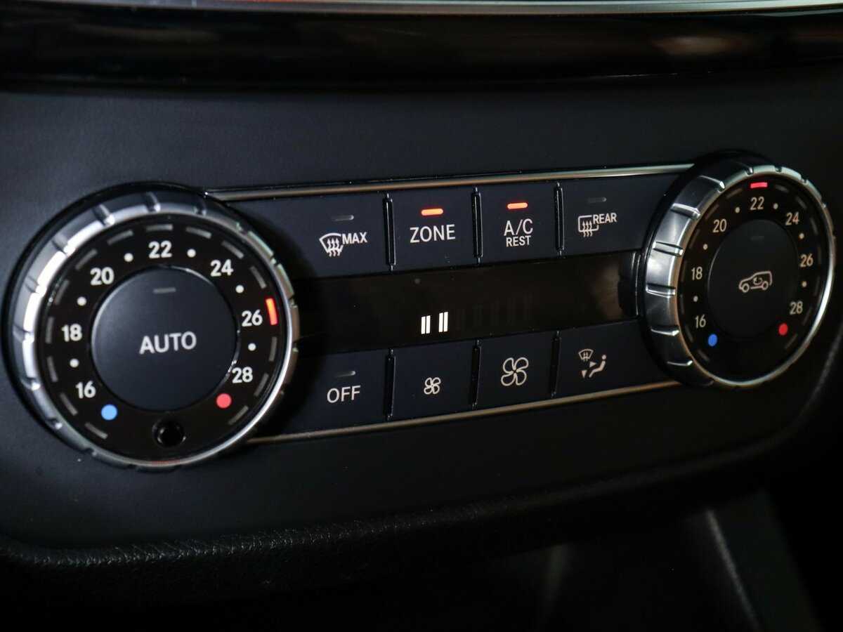 Mercedes-Benz GLE с пробегом — 2015 год. Фото: #17