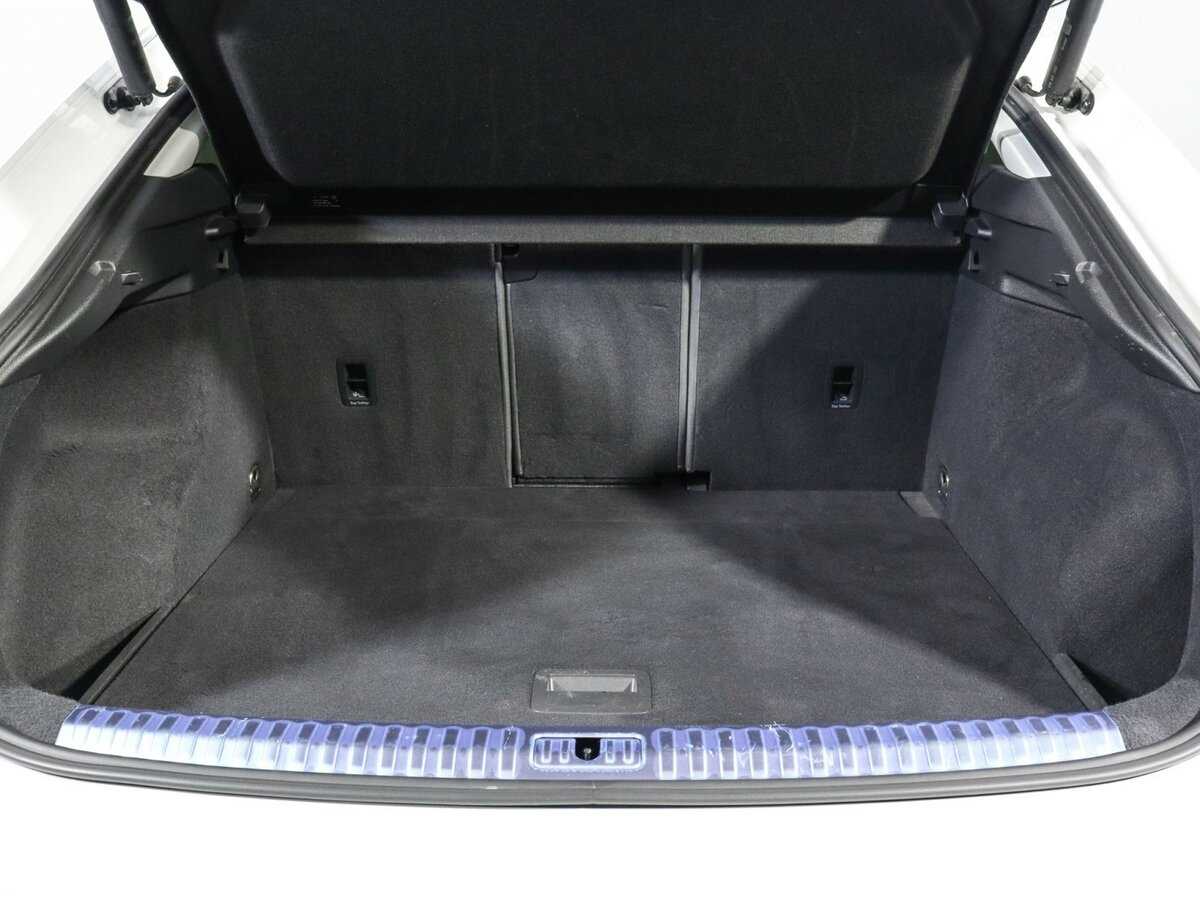 Audi Q3 Sportback с пробегом — 2021 год. Фото: #11