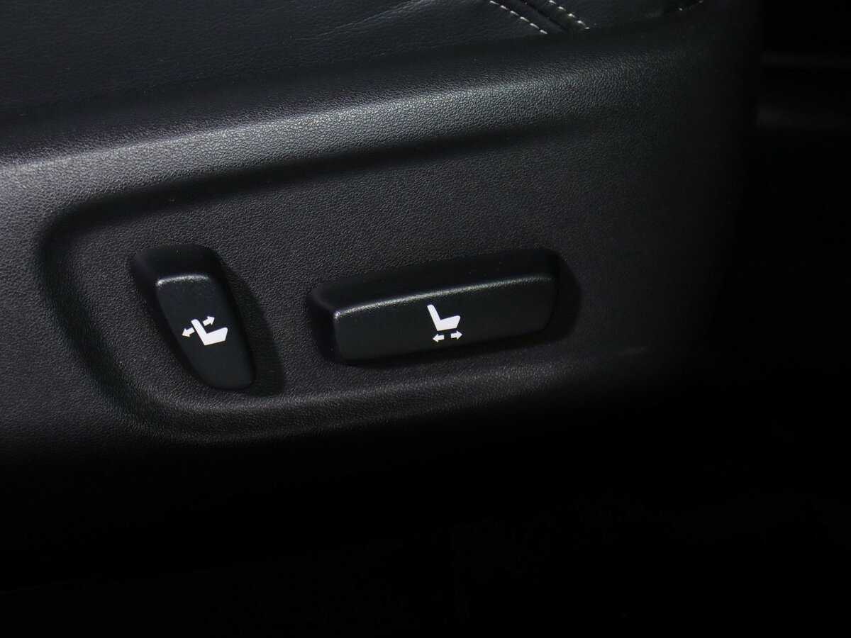 Toyota Land Cruiser Prado с пробегом — 2018 год. Фото: #12