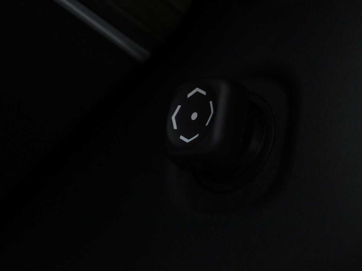 Toyota Land Cruiser Prado с пробегом — 2018 год. Фото: #15