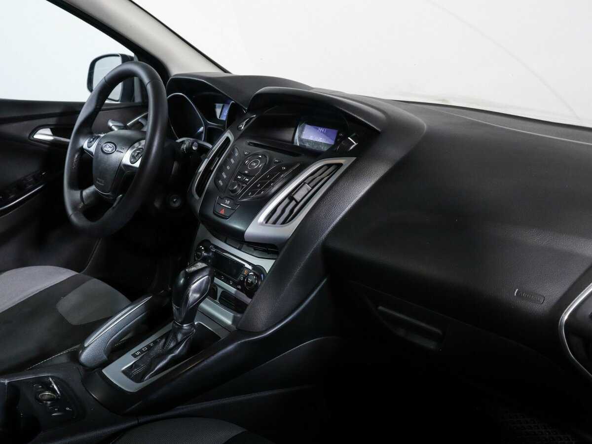 Ford Focus с пробегом — 2011 год. Фото: #7