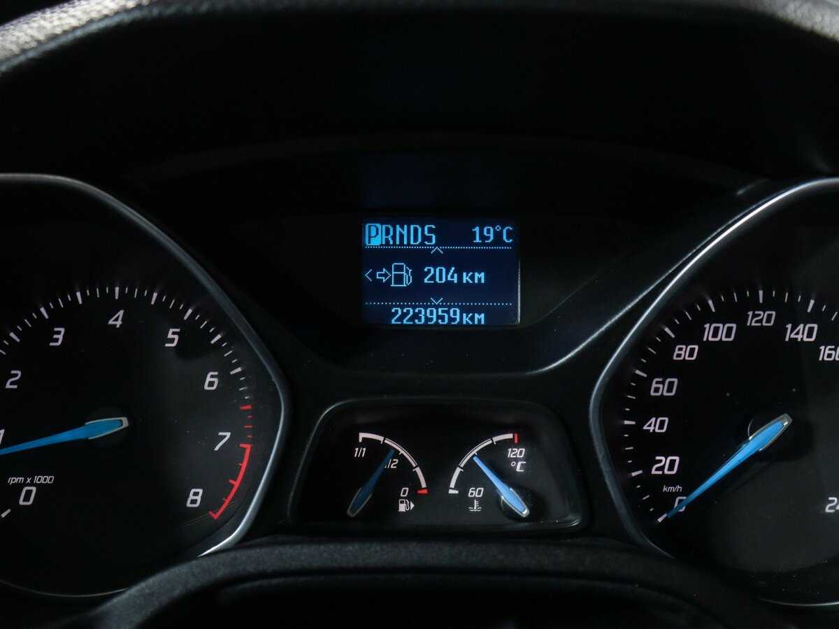 Ford Focus с пробегом — 2011 год. Фото: #9