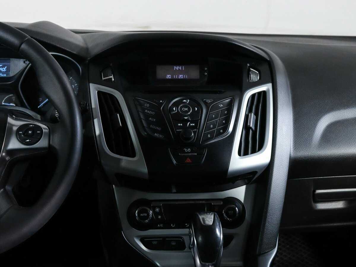 Ford Focus с пробегом — 2011 год. Фото: #11