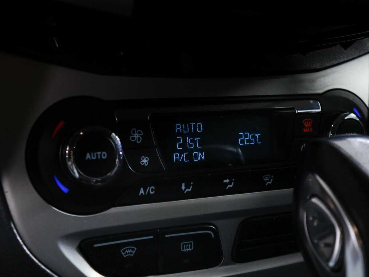 Ford Focus с пробегом — 2011 год. Фото: #13