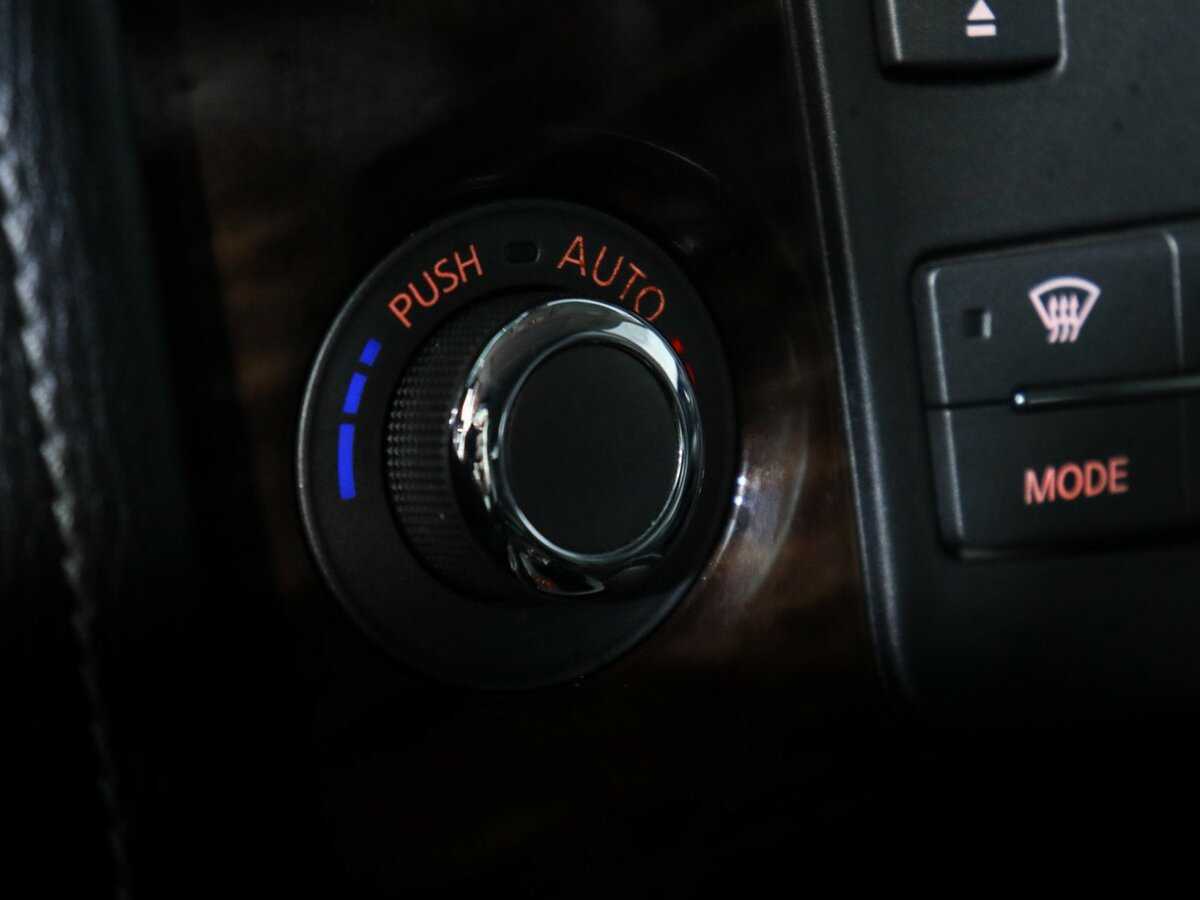 Nissan Patrol с пробегом — 2014 год. Фото: #22