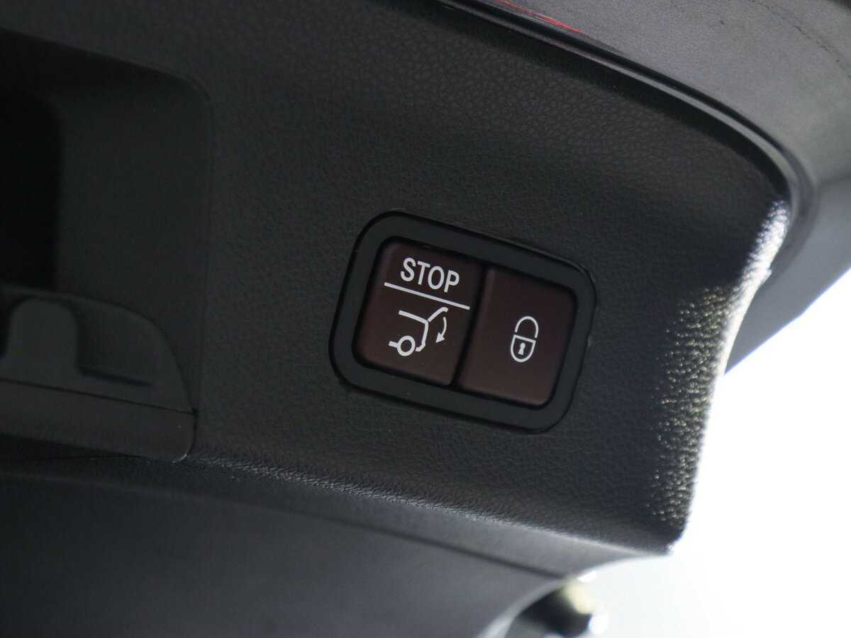 Mercedes-Benz GLE Coupe с пробегом — 2018 год. Фото: #16