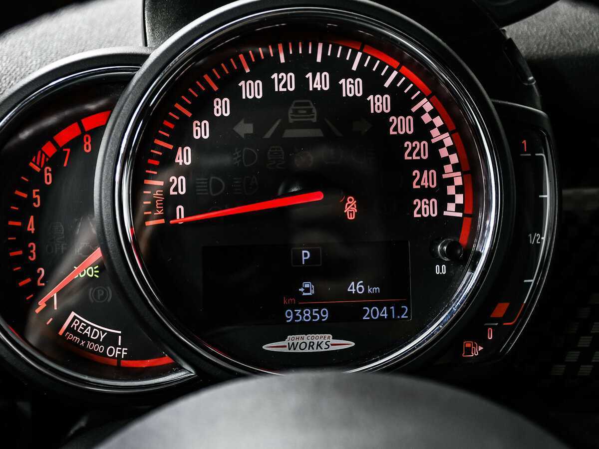 Mini Hatch с пробегом — 2018 год. Фото: #9