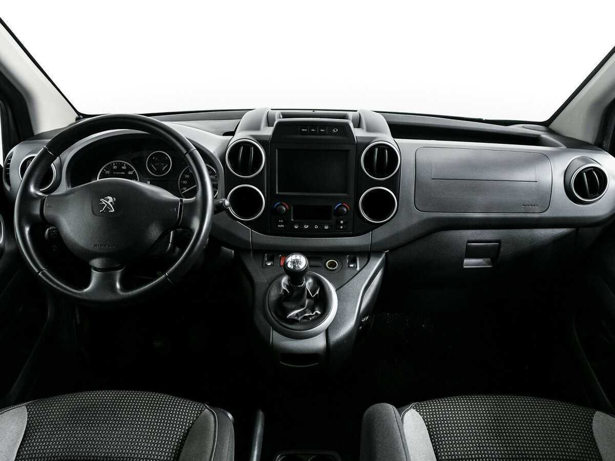 Peugeot Partner с пробегом — 2017 год. Фото: #8