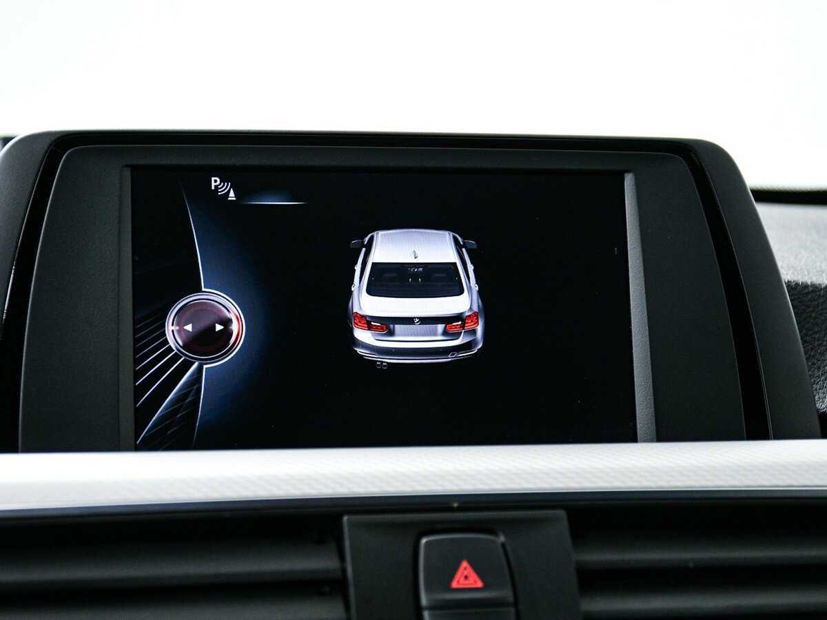 BMW 3 серии с пробегом — 2015 год. Фото: #17