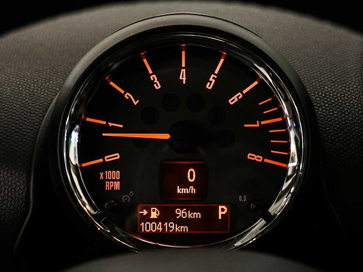 Mini Countryman с пробегом — 2015 год. Фото: #9