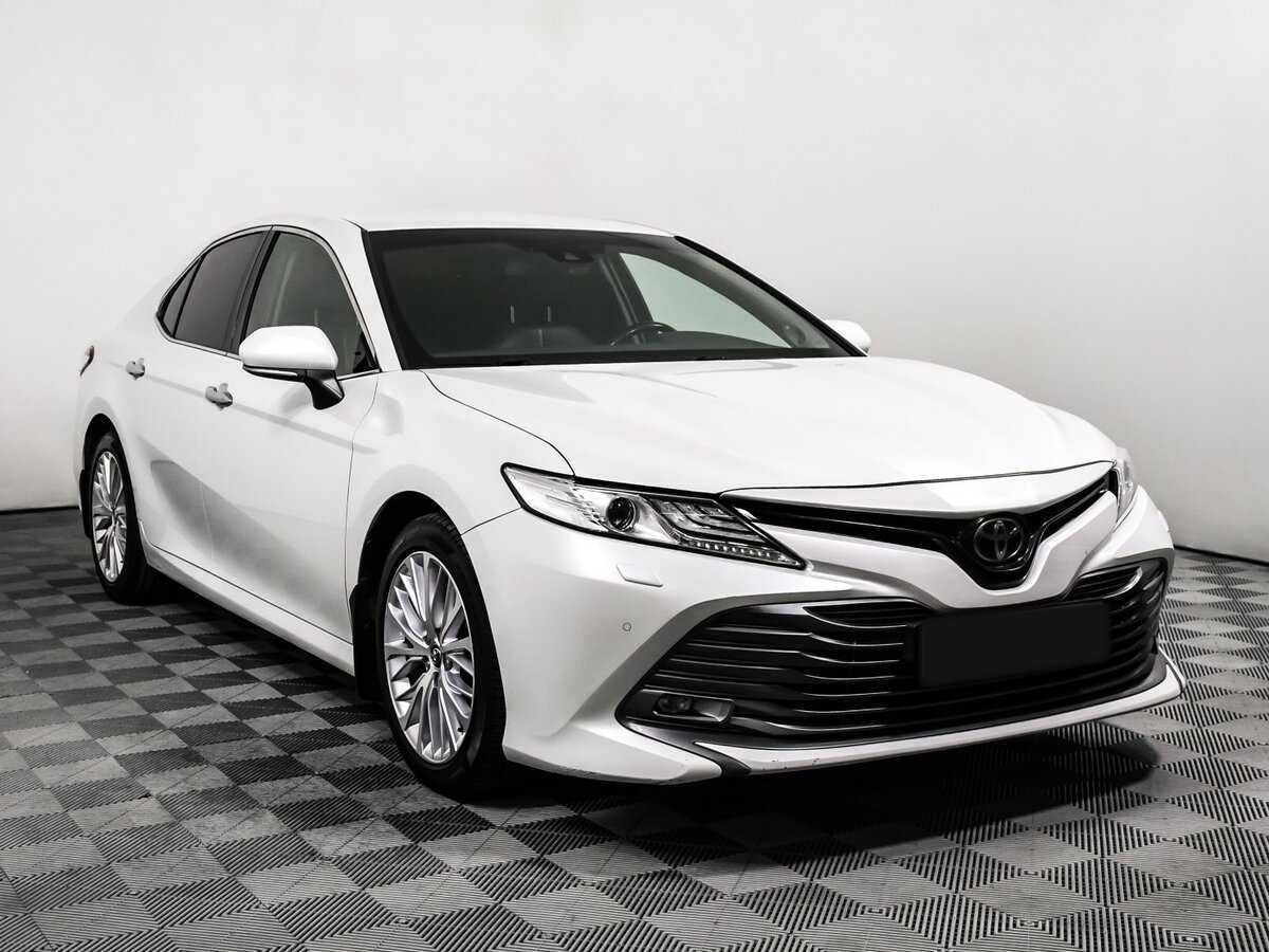 Toyota Camry с пробегом — 2019 год. Фото: #2