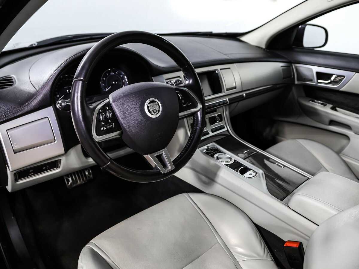 Jaguar XF с пробегом — 2013 год. Фото: #11