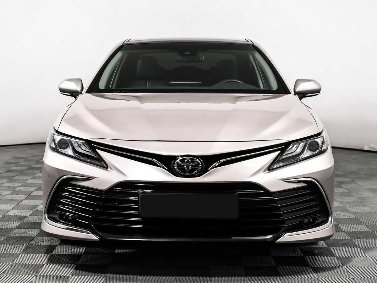 Toyota Camry с пробегом — 2023 год. Фото: #1