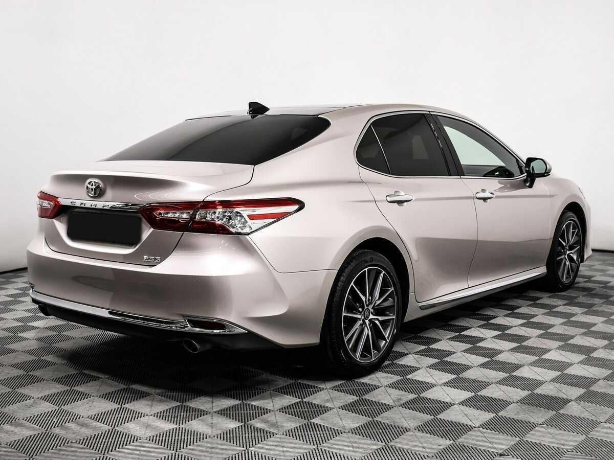 Toyota Camry с пробегом — 2023 год. Фото: #4