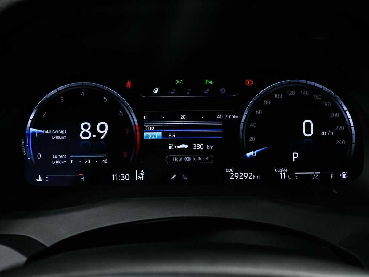 Toyota Camry с пробегом — 2023 год. Фото: #9