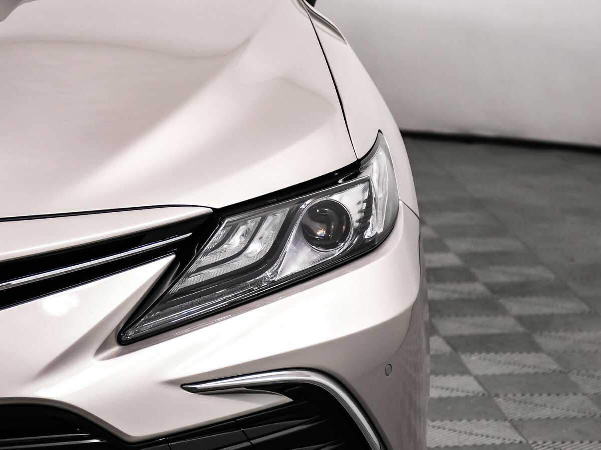 Toyota Camry с пробегом — 2023 год. Фото: #14