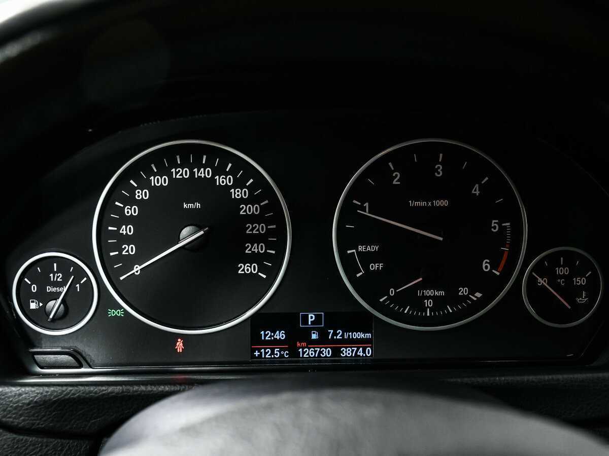 BMW 3 серии с пробегом — 2019 год. Фото: #9