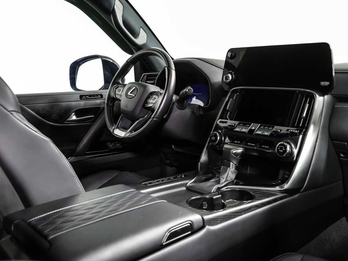 Lexus LX с пробегом — 2023 год. Фото: #8
