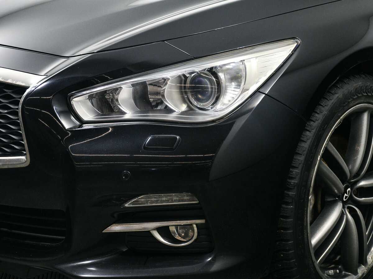 Infiniti Q50 с пробегом — 2015 год. Фото: #13