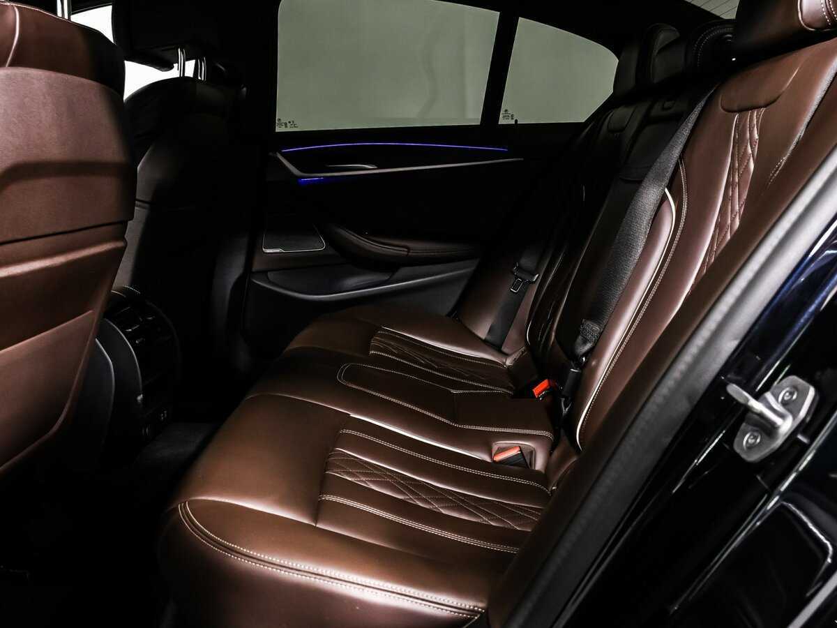 BMW 5 серии с пробегом — 2020 год. Фото: #12