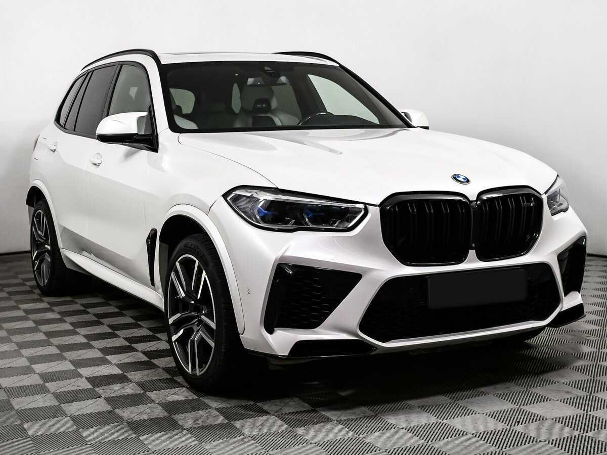 BMW X5 M с пробегом — 2021 год. Фото: #2