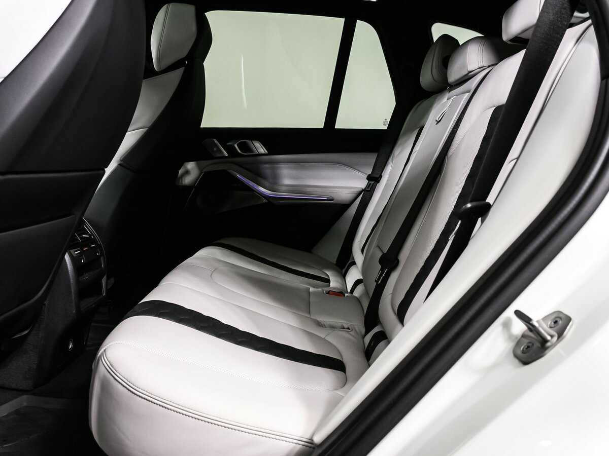 BMW X5 M с пробегом — 2021 год. Фото: #12