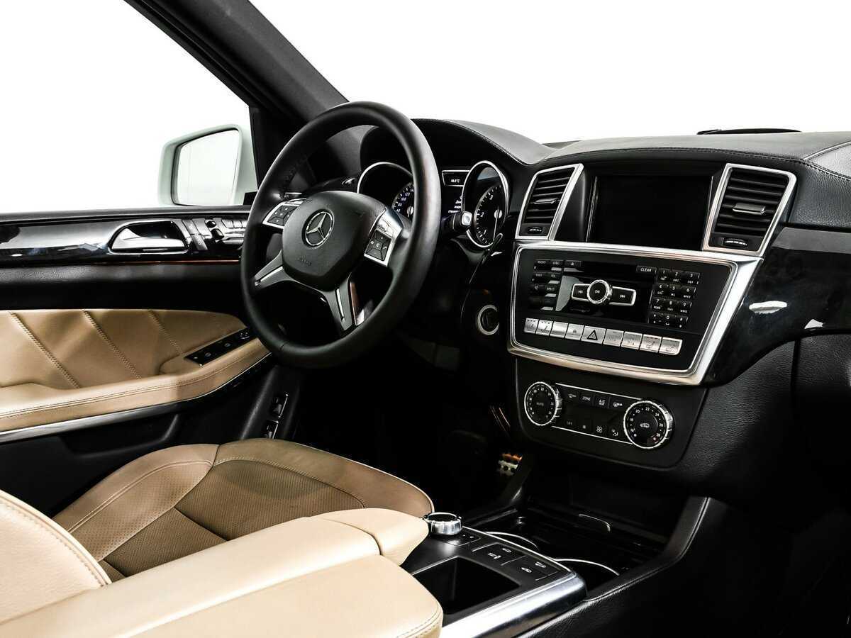 Mercedes-Benz GL-Класс с пробегом — 2013 год. Фото: #8