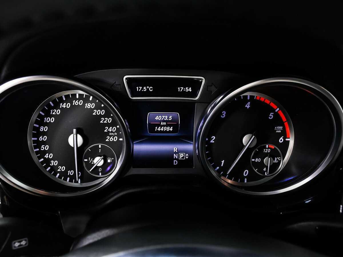 Mercedes-Benz GL-Класс с пробегом — 2013 год. Фото: #9