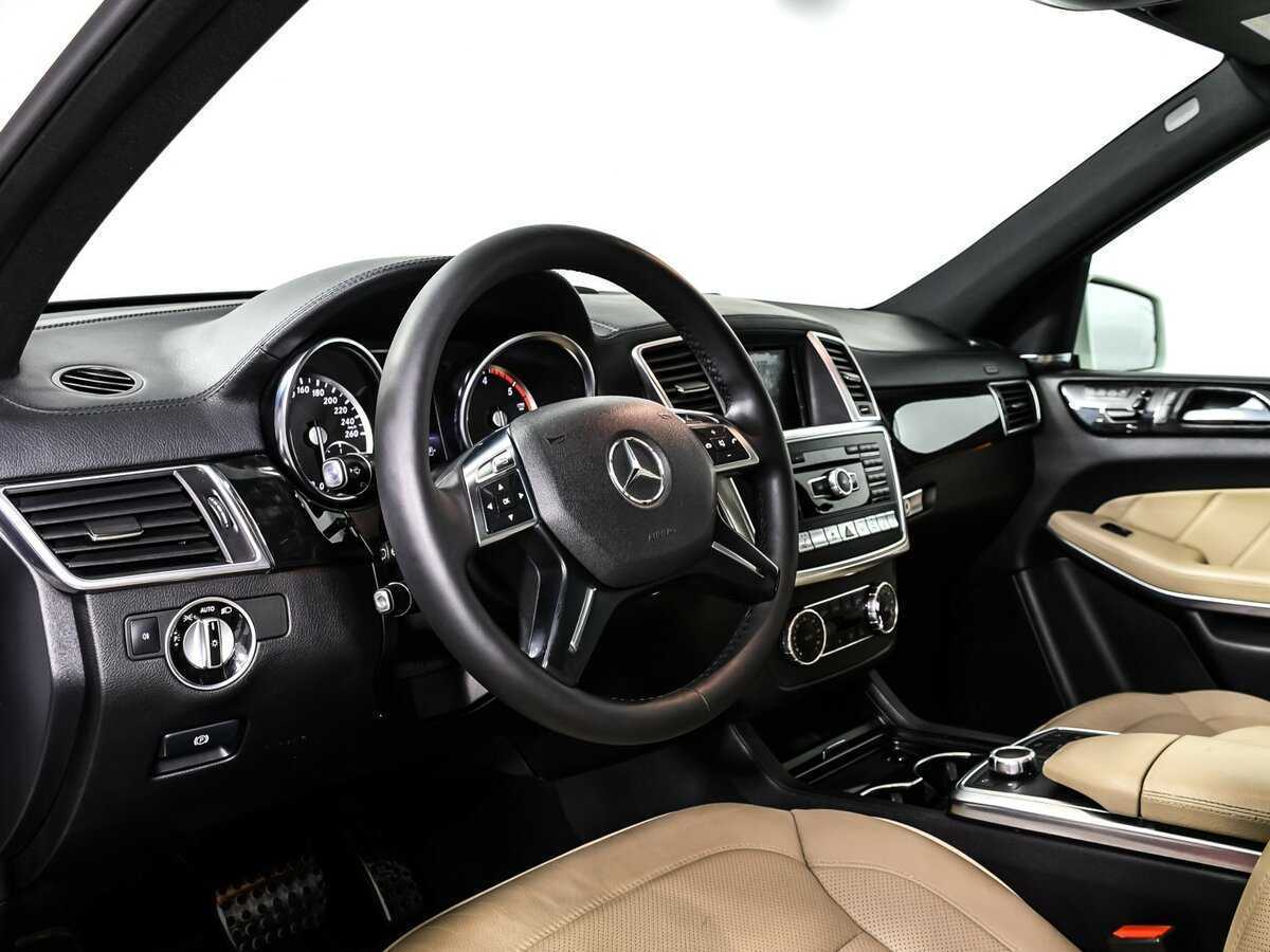 Mercedes-Benz GL-Класс с пробегом — 2013 год. Фото: #12