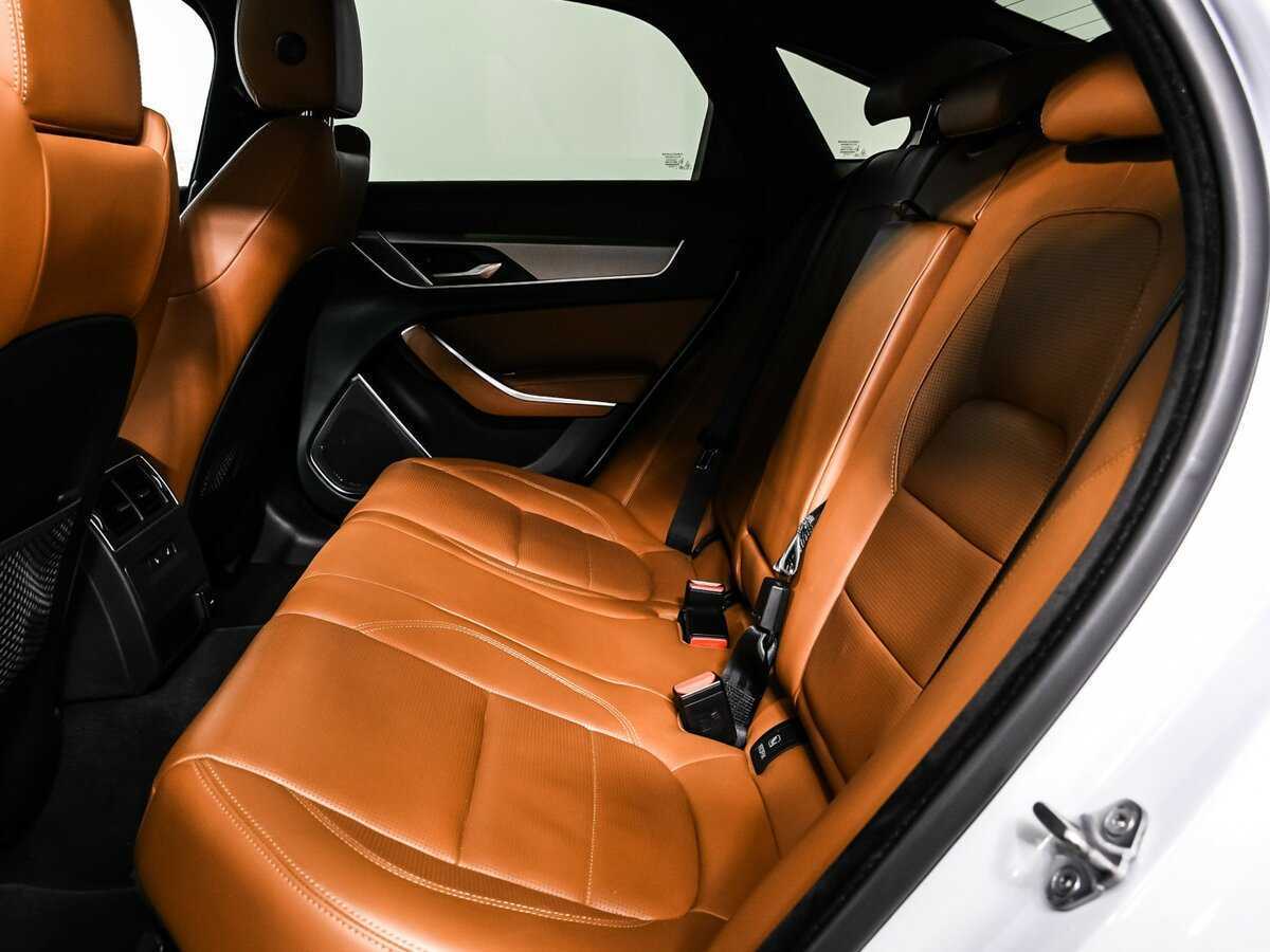 Jaguar XF с пробегом — 2021 год. Фото: #13