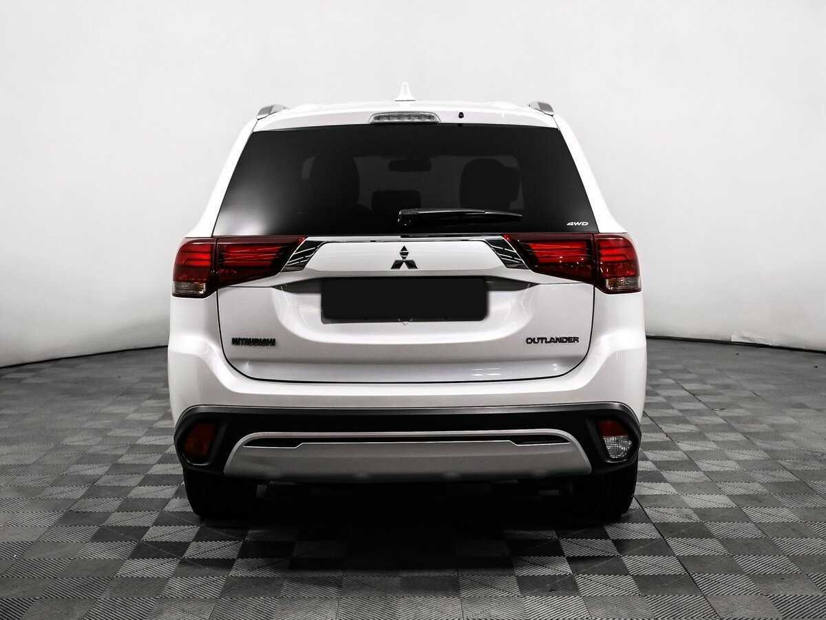Mitsubishi Outlander с пробегом — 2019 год. Фото: #5