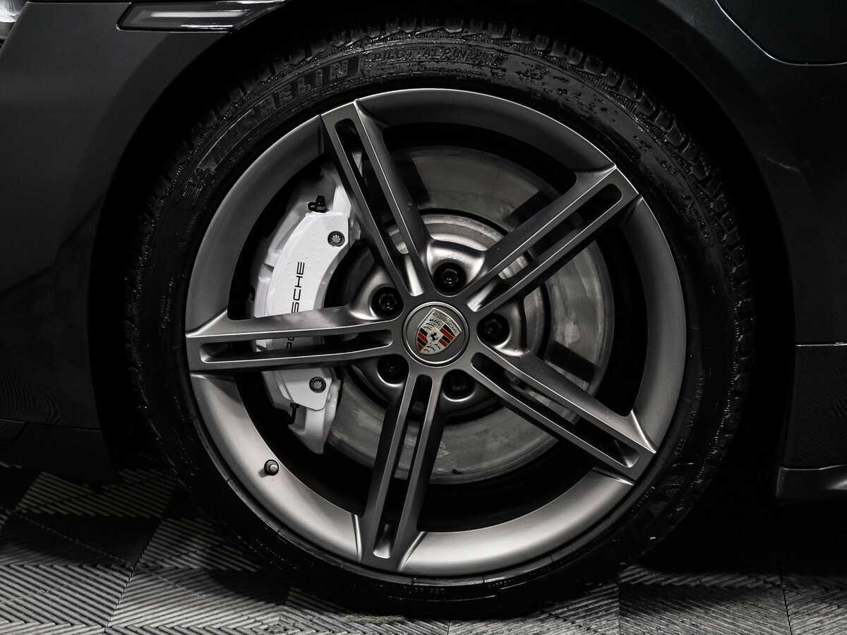 Porsche Taycan с пробегом — 2020 год. Фото: #20