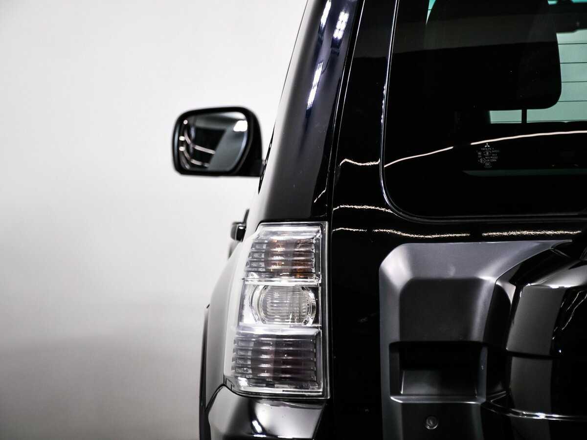 Mitsubishi Pajero с пробегом — 2008 год. Фото: #13