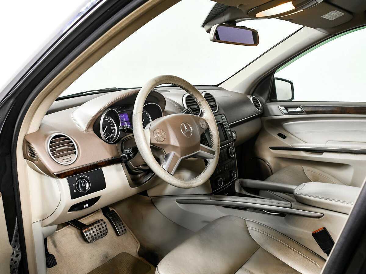 Mercedes-Benz GL-Класс с пробегом — 2012 год. Фото: #11