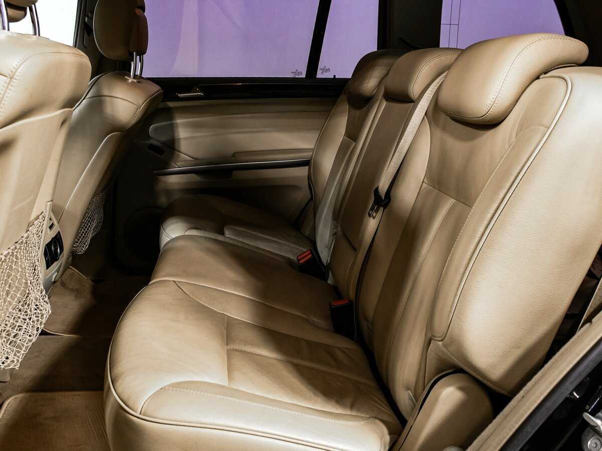 Mercedes-Benz GL-Класс с пробегом — 2012 год. Фото: #12