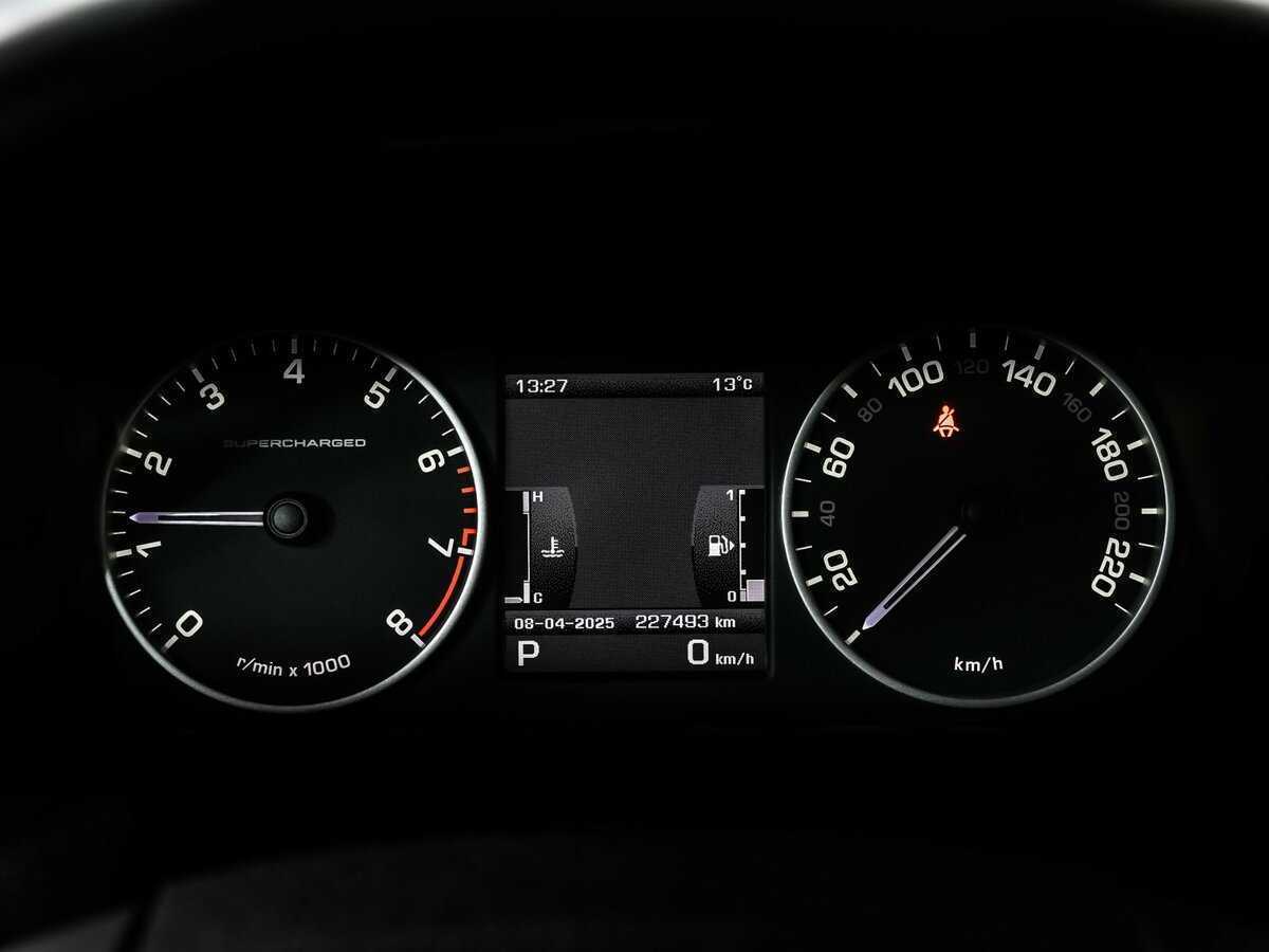 Land Rover Range Rover Sport с пробегом — 2011 год. Фото: #9