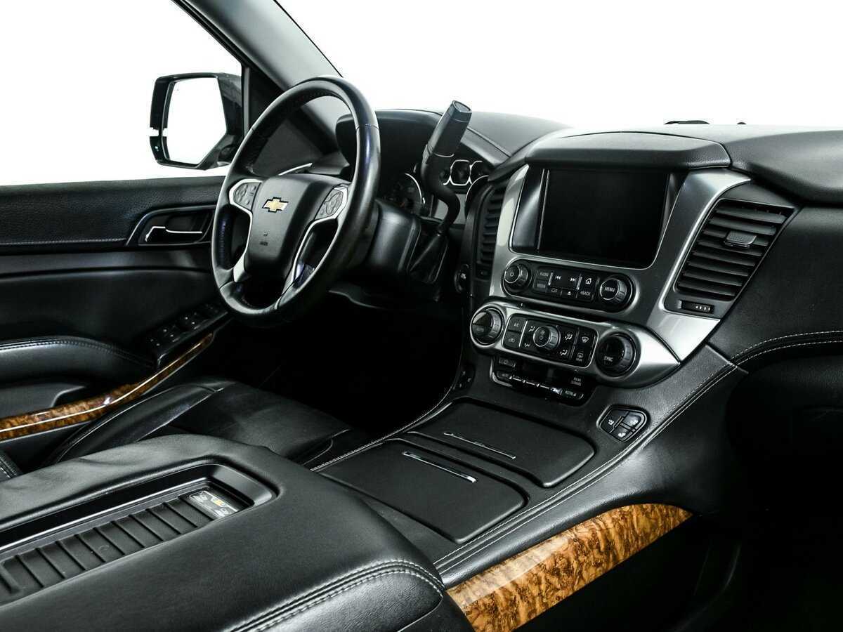 Chevrolet Tahoe с пробегом — 2015 год. Фото: #6